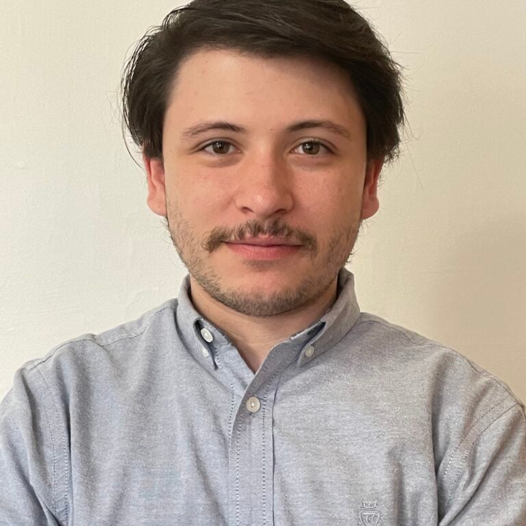 Headshot_CZ